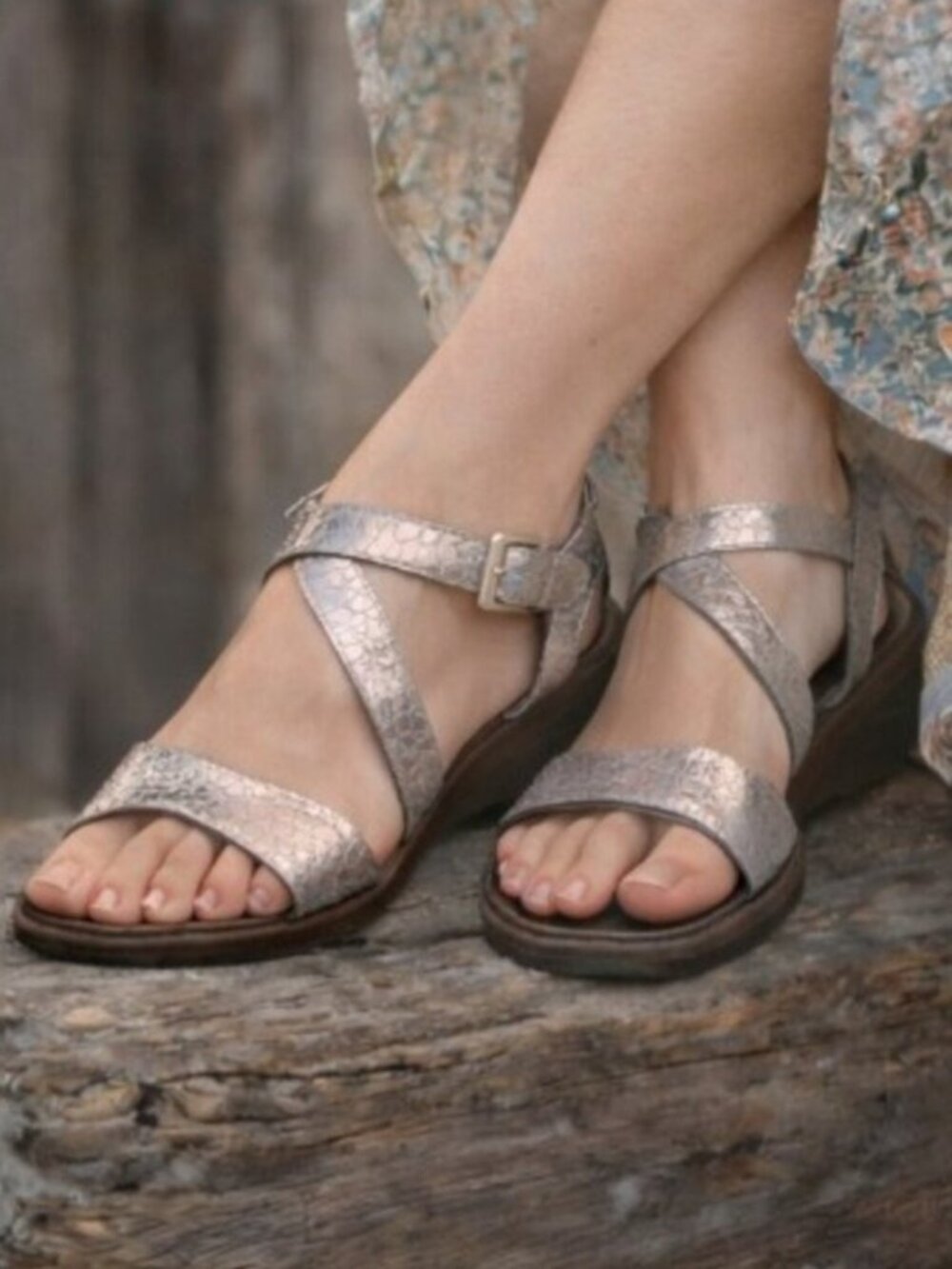 Sofft Mauldin Bistro Taupe Snakeskin Embossed Criss-Cross Wedge, Size 9.5
